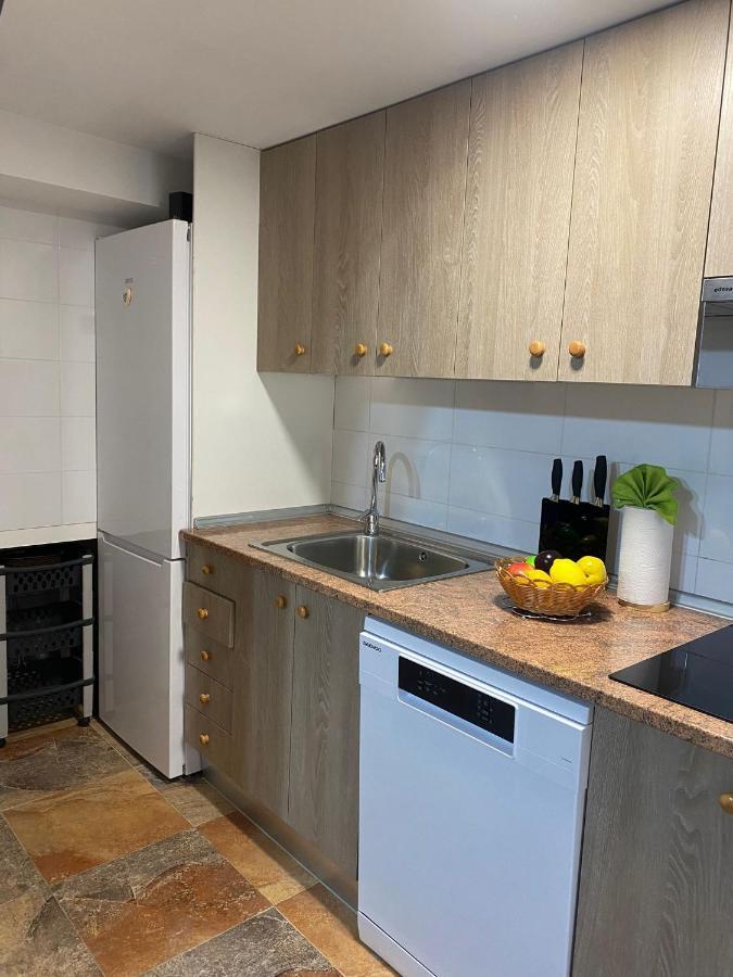 Mikaela Planta Baja-Con Patio Apartment เอลบูร์โก เด ออสมา ภายนอก รูปภาพ