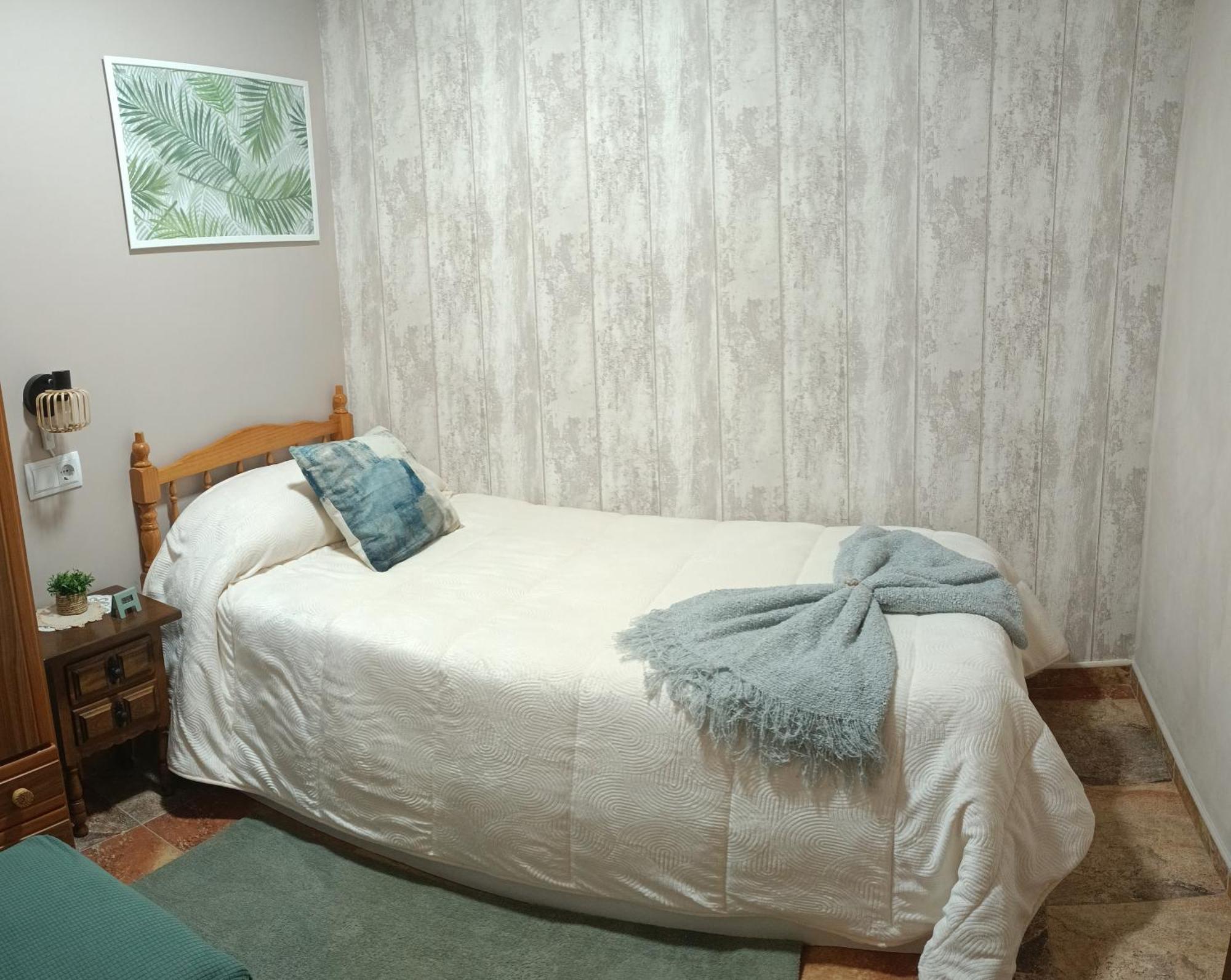 Mikaela Planta Baja-Con Patio Apartment เอลบูร์โก เด ออสมา ห้อง รูปภาพ